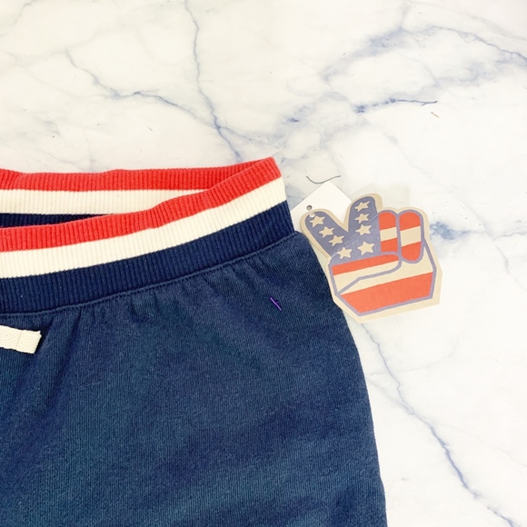 Junk Food Peace Shorts Size Small AA3391 - Picture 3 of 6